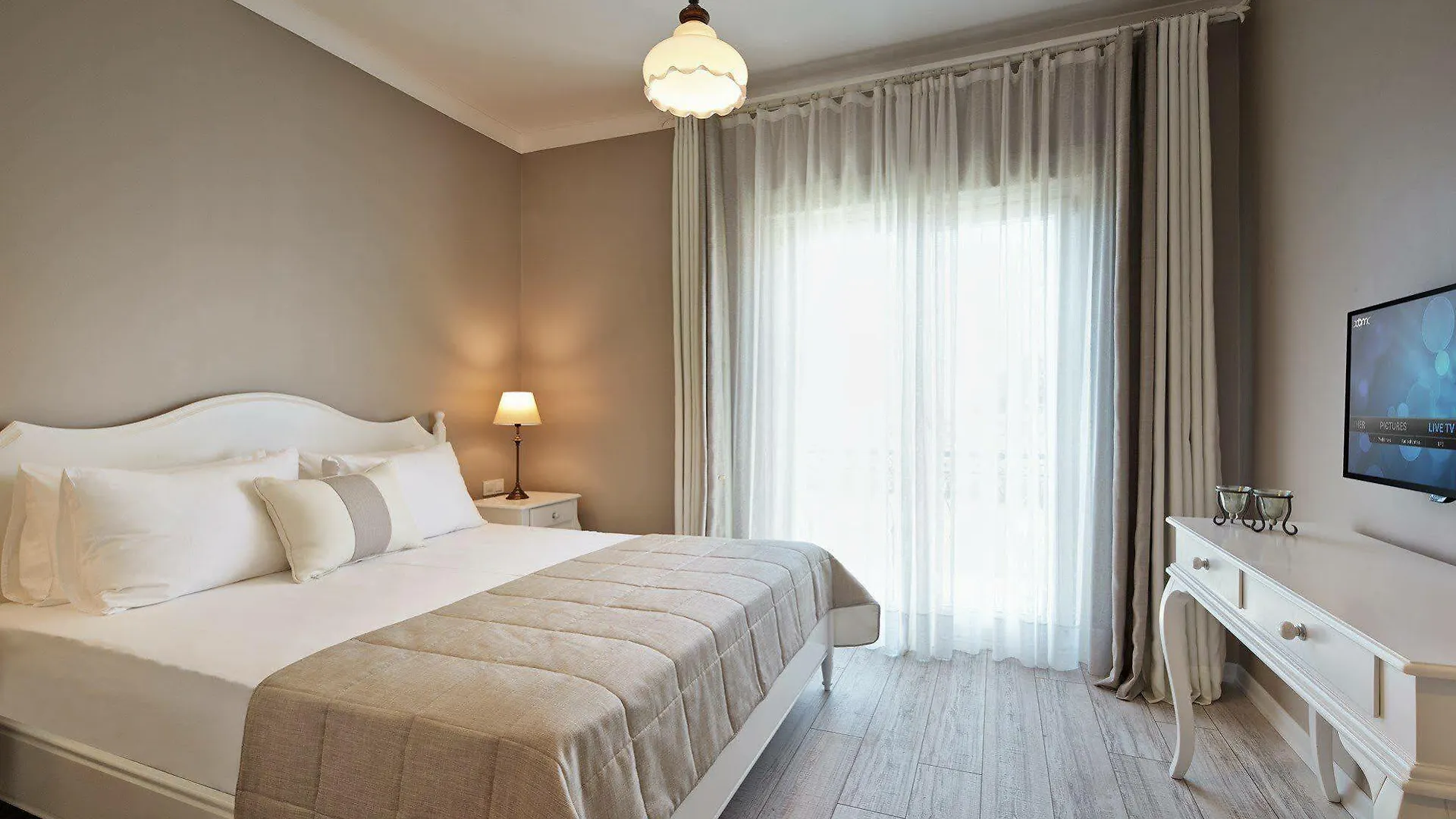 Eritrina Alacati Hotel